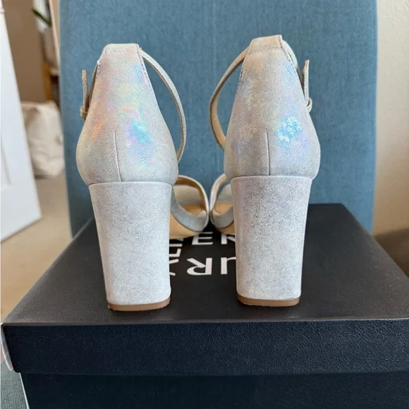 Naturalizer Joy Iridescent block heel - size 8 - Picture 4 of 4